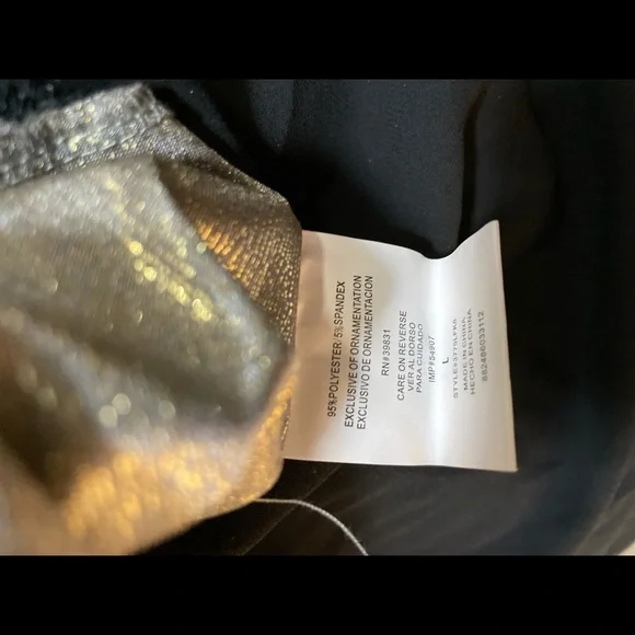 NEW XOXO Gold & Black Top. Size Large. - Picture 5 of 6